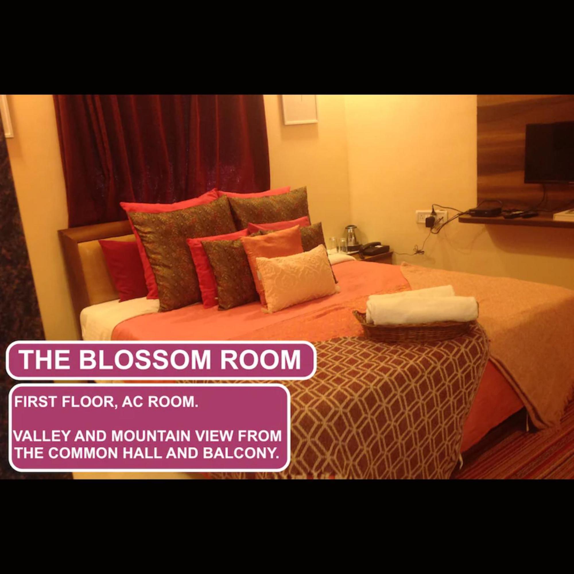 D's Den Hotell Panchgani Eksteriør bilde